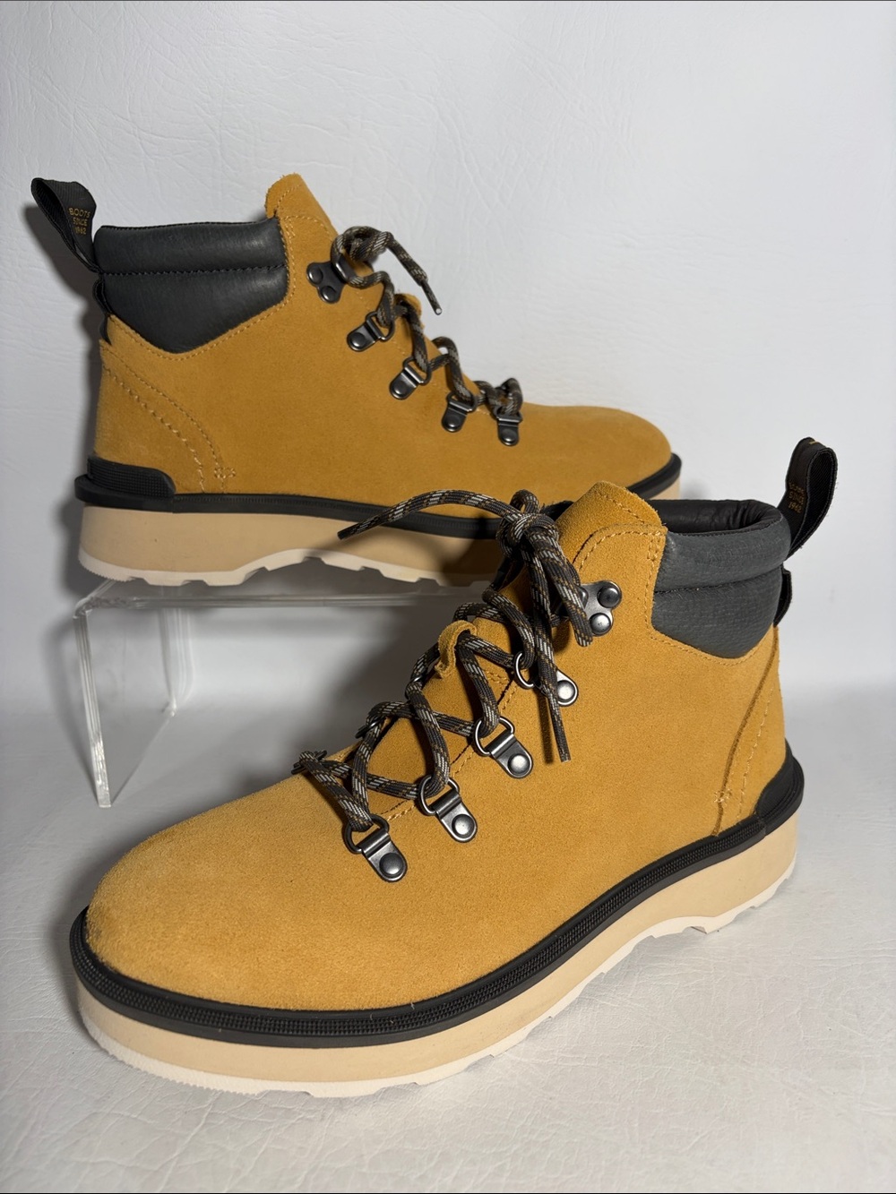 SOREL Hi-Line Lace Suede & Leather Boots Size 8 Tan Color